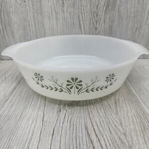 Vintage Pyrex Casserole Dish Green Daisy‎ 474-B 1.5 Quart Opal White Made USA